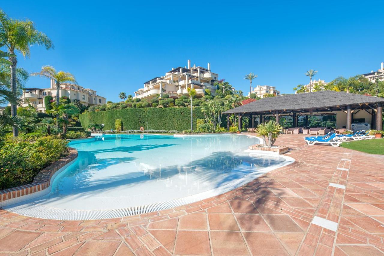 Capanes Del Golf Luxury Apartment Benahavís Exterior foto